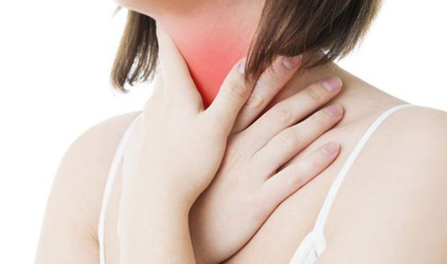 Viêm họng mãn tính: Nguyên nhân và triệu chứng cần biết